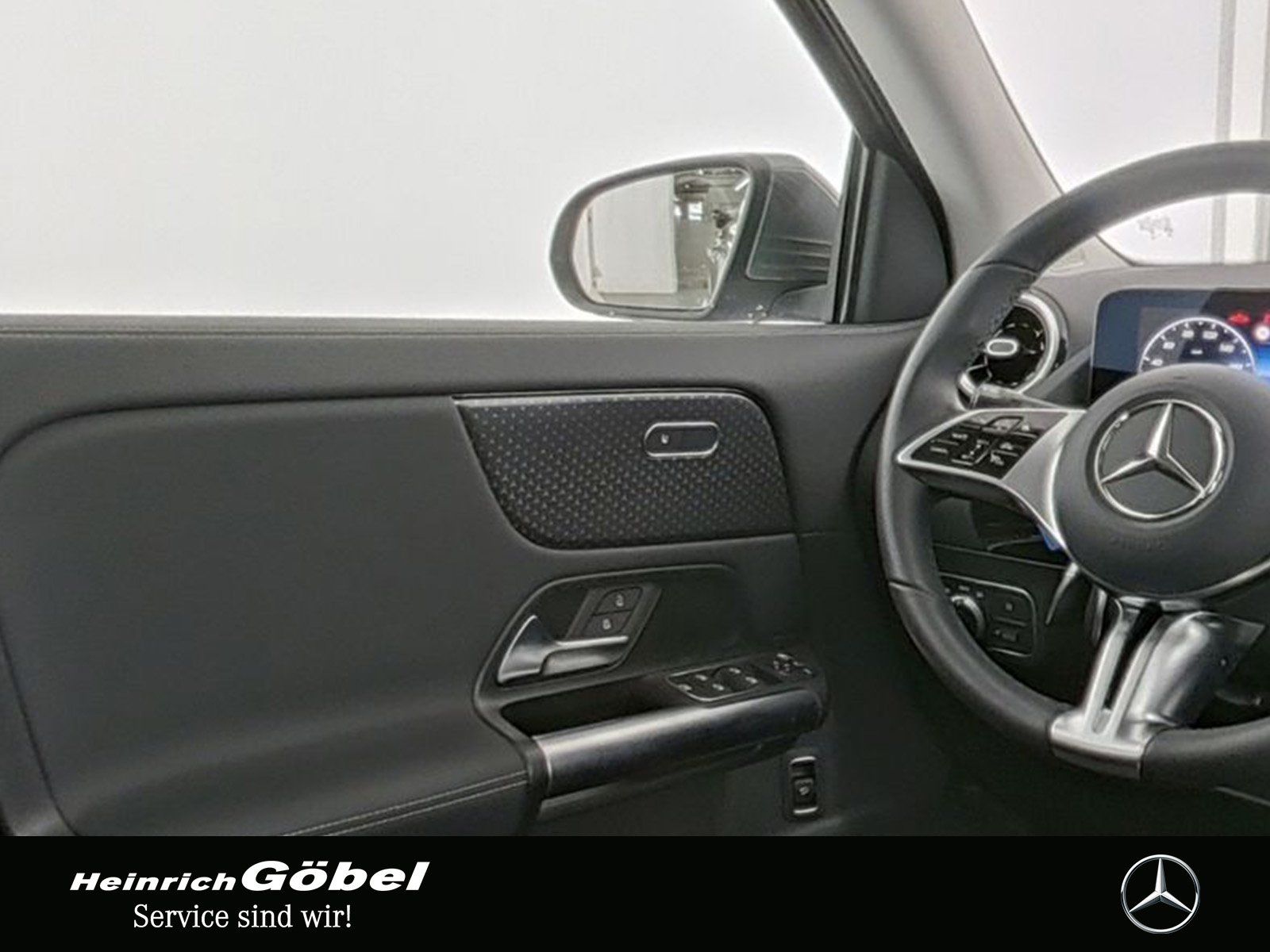 Fahrzeugabbildung Mercedes-Benz GLA 200 Progressive TOTWINKELASSISTENT+KAMERA