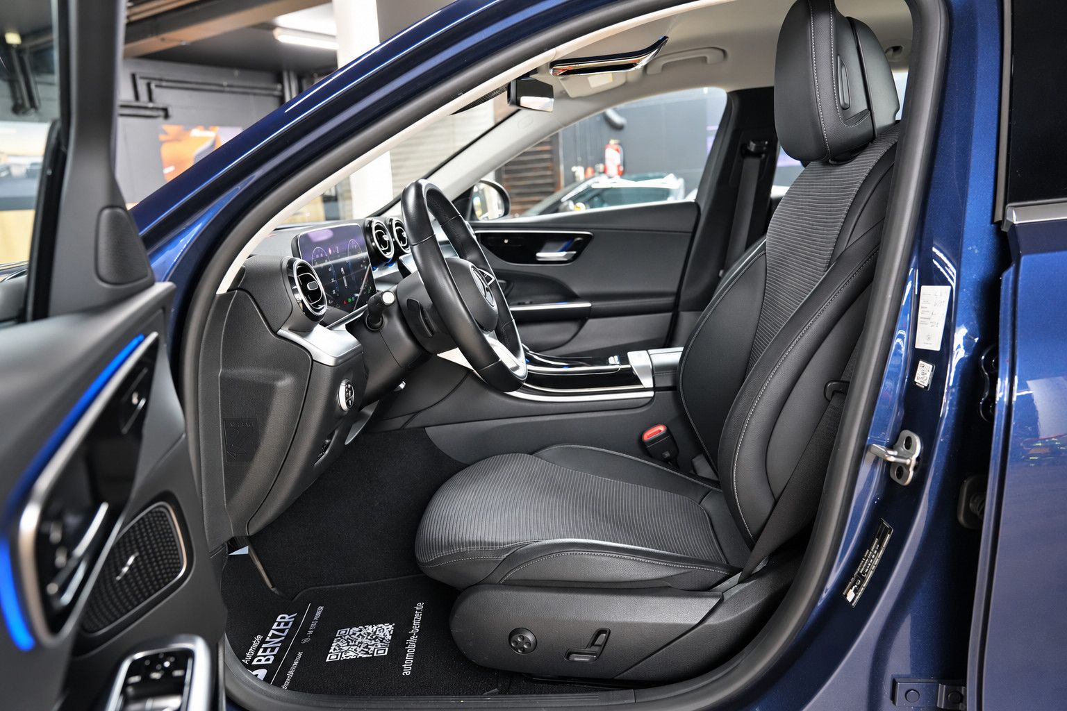 Fahrzeugabbildung Mercedes-Benz C 300 e T *Ambiente*SHZ*Rückfahrkamera*T-Winkel*