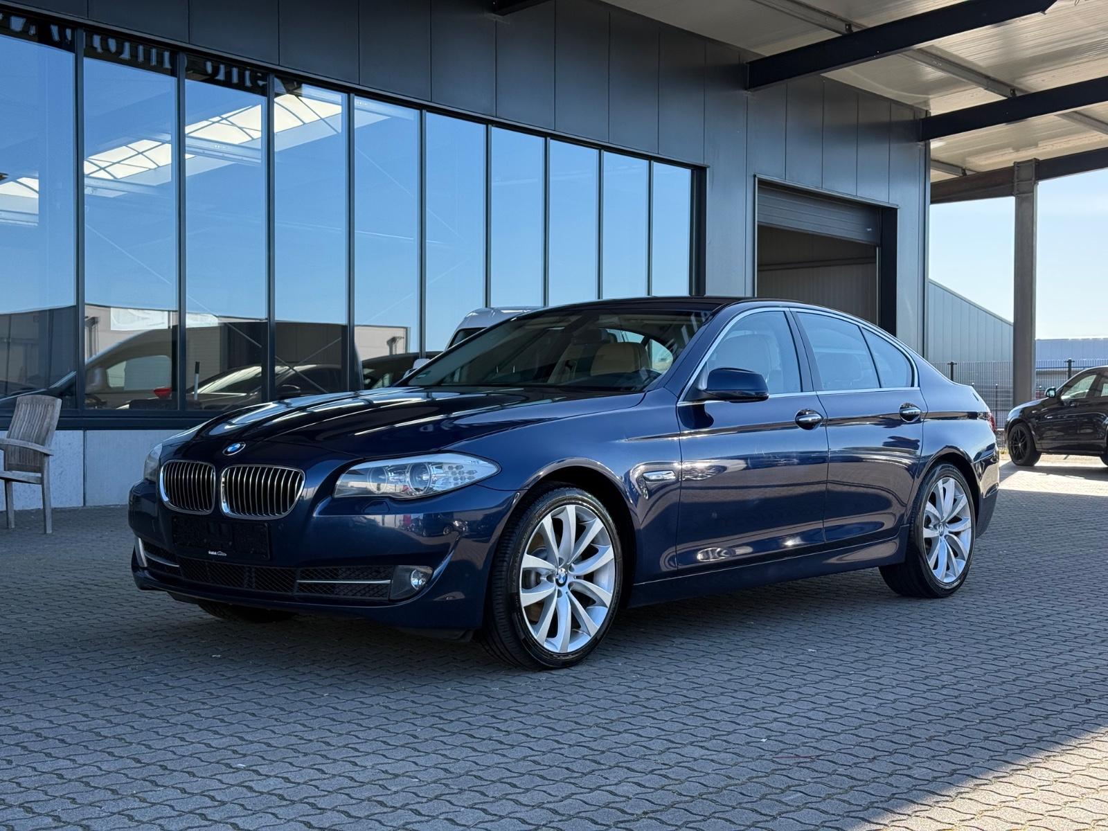 BMW 520i Lim. Bi-Xenon Volleder Navi prof SHZ Memory