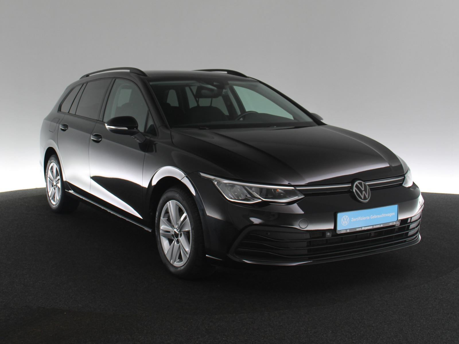 Volkswagen Golf VIII 1.5 eTSI Life LED ACC NAVI KAMERA SHZ