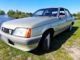 Opel Rekord E , 2,0 S Automatik , EZ 1983,... - Opel Rekord: A
