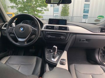 BMW 330 - 12