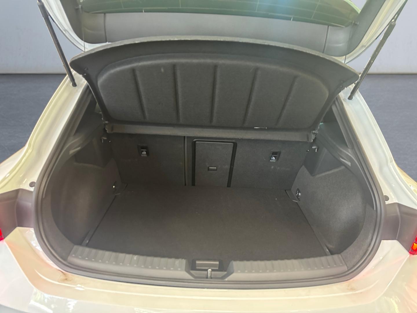Cupra Leon 2.0 TDI DSG *Matrix*GJR*SHZ*Kamera*ACC*Navi