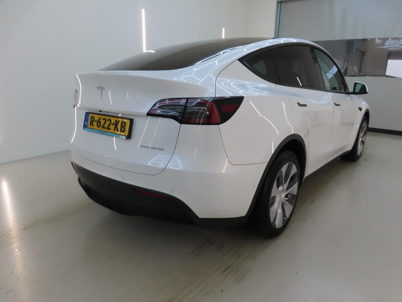 Tesla Model Y Long Range AWD 75kWh 351pk 92,5% SoH [ A imagem 3