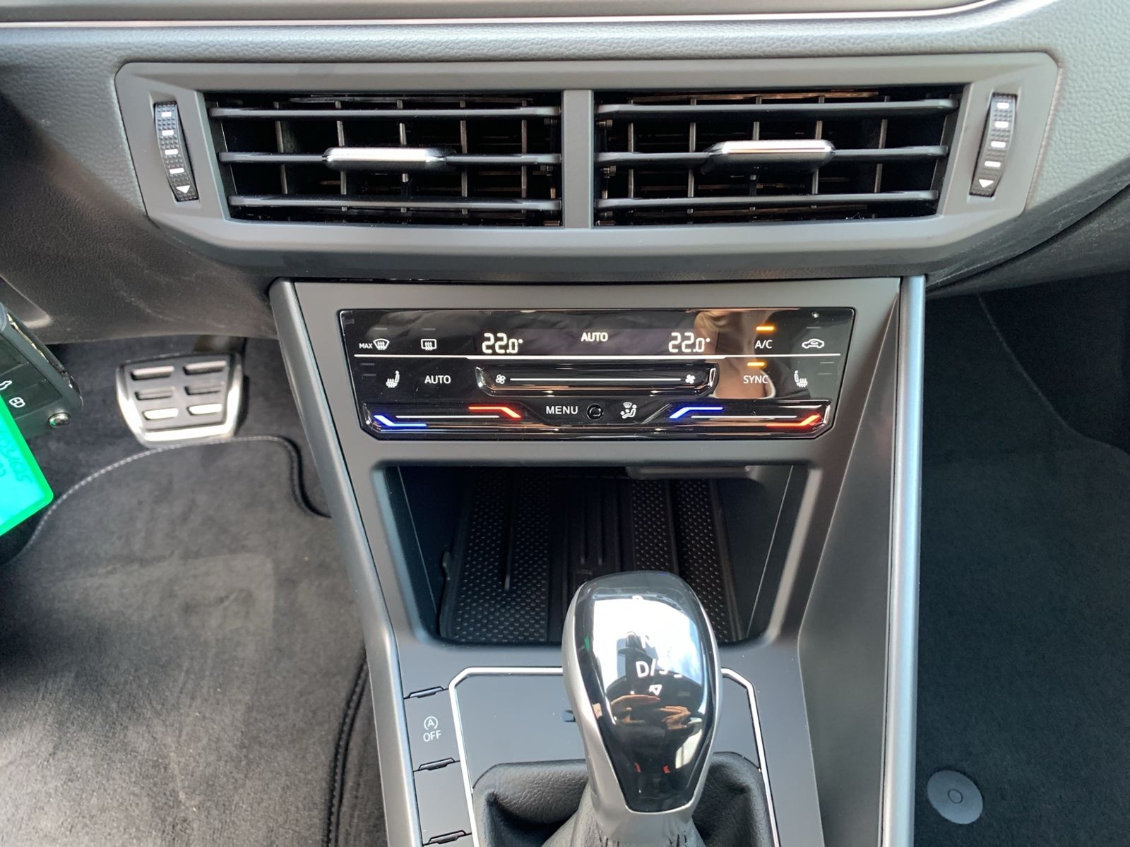 Taigo 1.0 TSI R-Line, Black Style, IQ.Drive, Dis