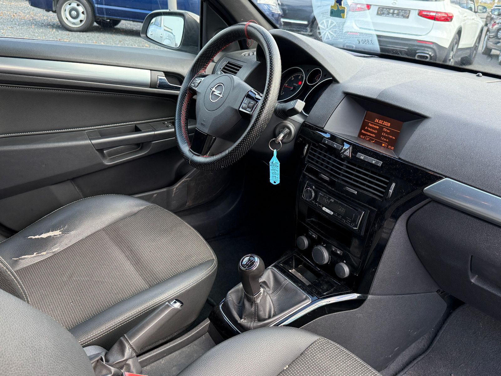 Fahrzeugabbildung Opel Astra H 1.9 CDTI Lim. Innovation "110 Jahre" PDC