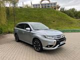 Mitsubishi PHEV Outlander 2.0 **New battery**08- 2022 - Mitsubishi Plug-in Hybrid Outlander von privat