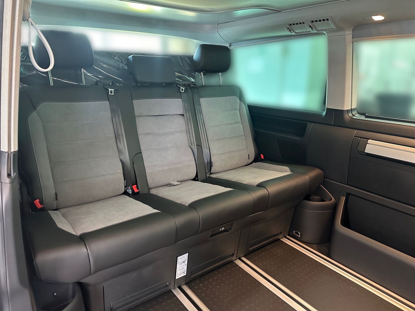 Volkswagen T6.1 California 2.0 TDI Beach Navi DCC DAB+ LED foto 11