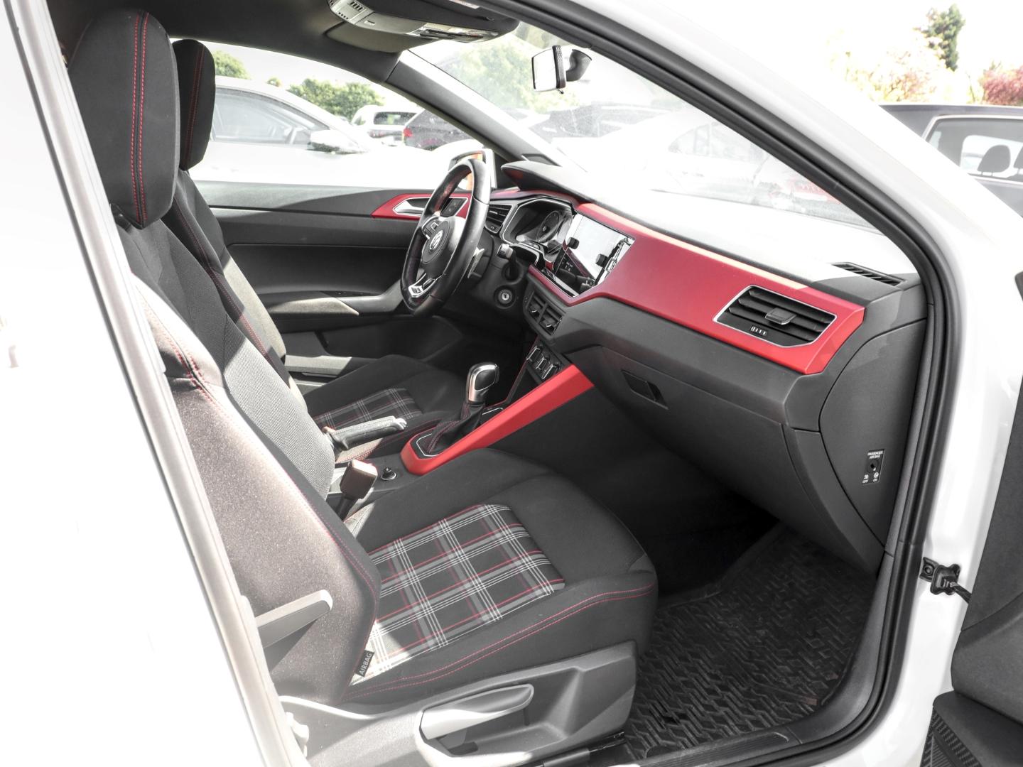 Volkswagen Polo GTI 2.0 TSI DSG SHZ ACC LED PDC SR+WR