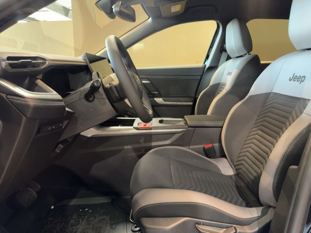 Fahrzeugabbildung Jeep Compass e-Hybrid First Edition MATRIX RFK WINTER