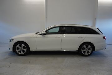 Mercedes E 220 - 2