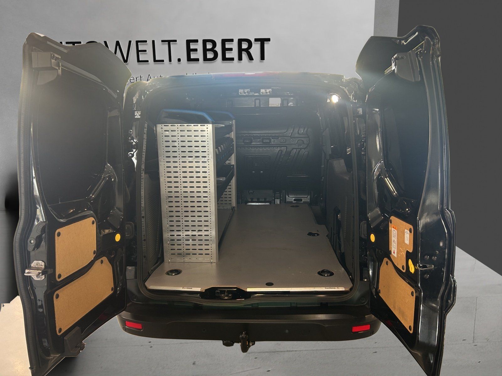 Fahrzeugabbildung Ford FORD Transit Connect 210 L2 S&S