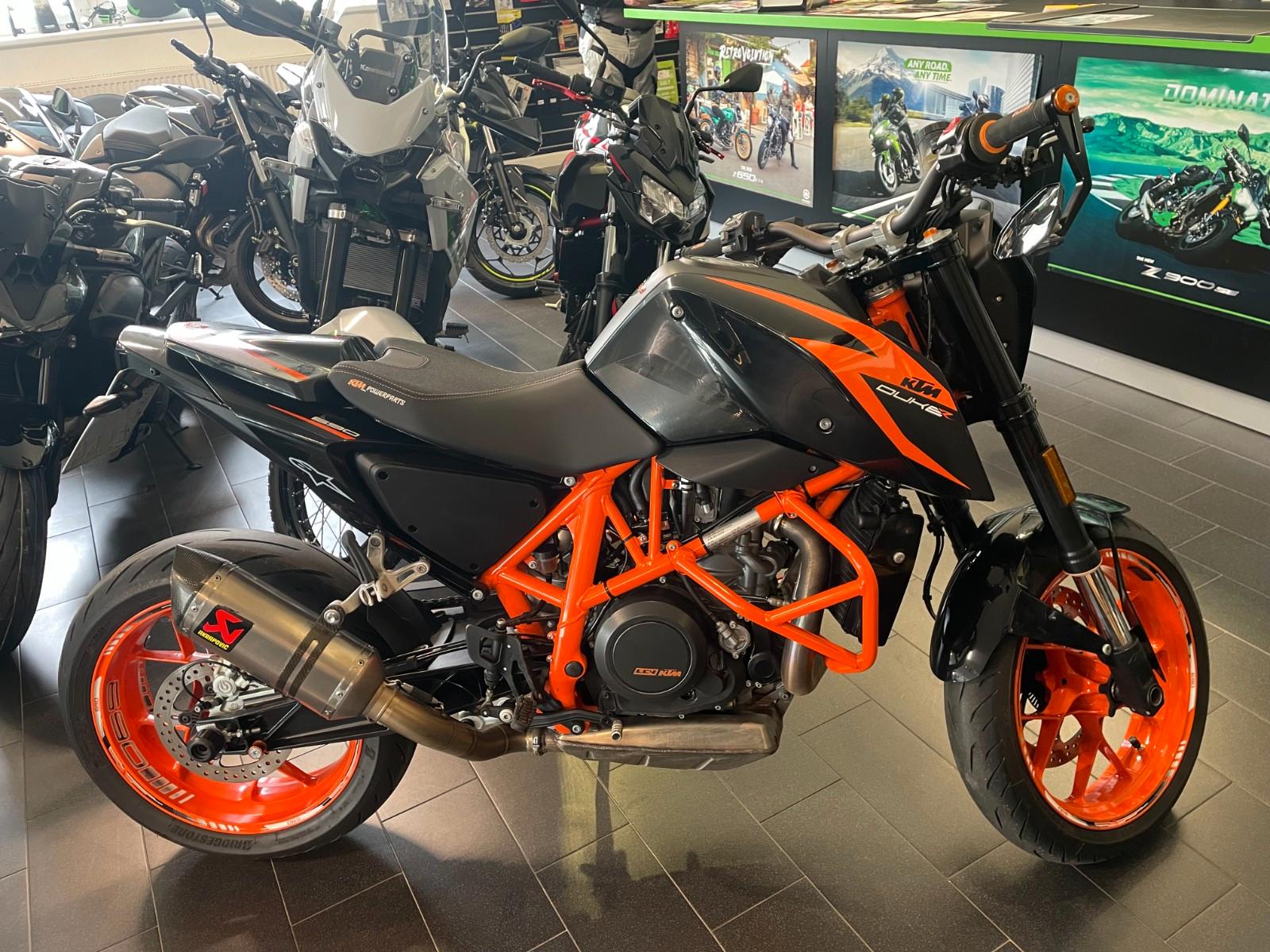 KTM 690 Duke