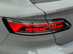 VW Arteon 2.0 TDI SB R-Line*PANORAMA*360*