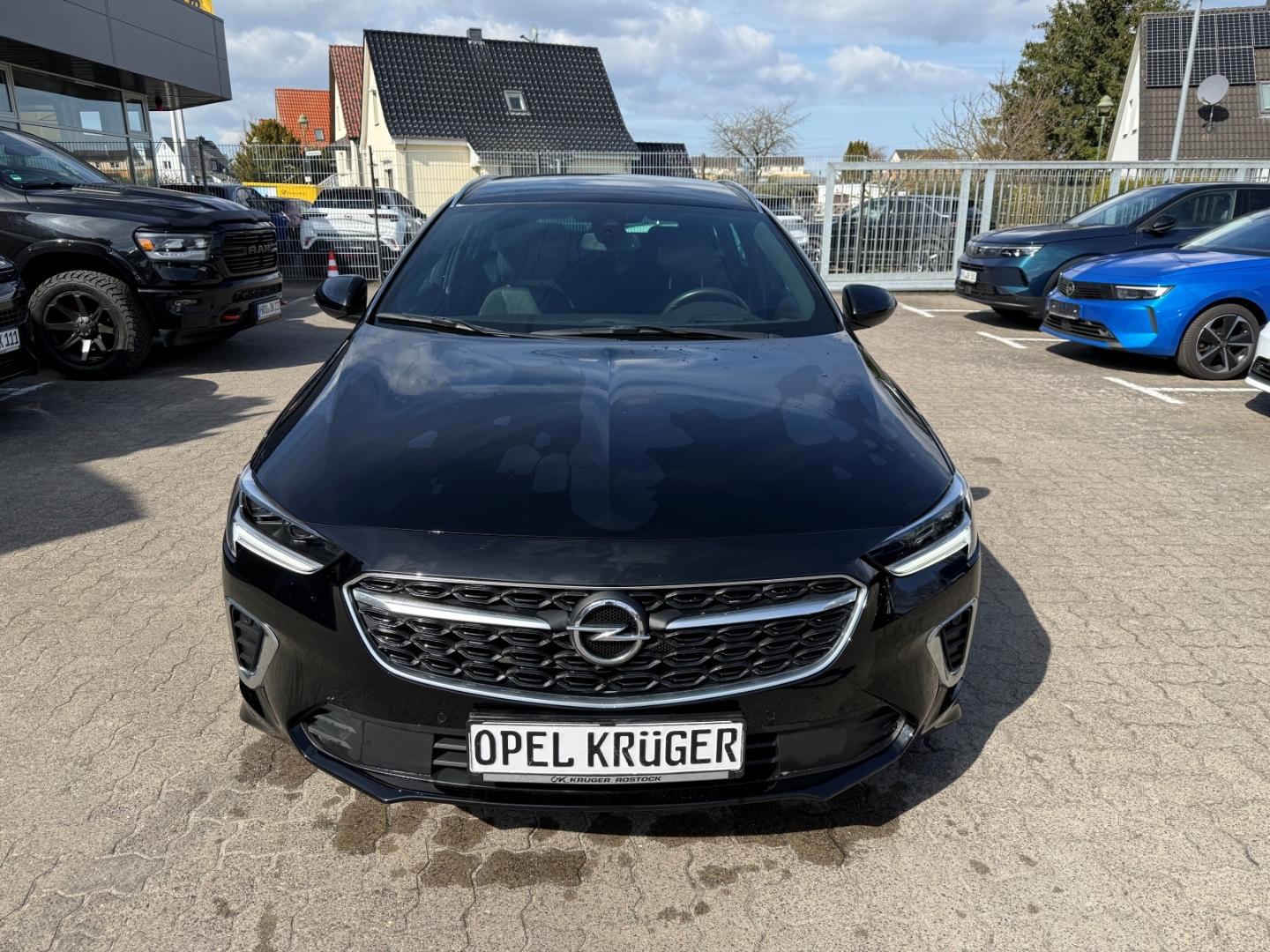 Opel Insignia B Sports Tourer GSi 4x4 Alcantara