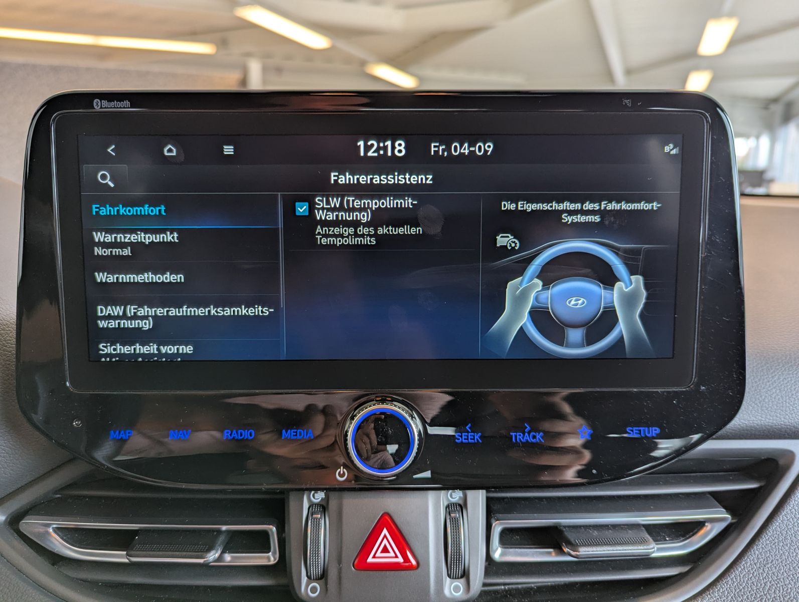 Fahrzeugabbildung Hyundai i30 1.5 T-GDI DCT N-Line LED Cam Pano Keyless 18