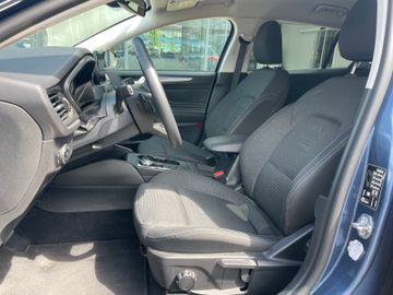 Fahrzeugabbildung Ford Focus Active Navi, Abstandstempomat, AHK, LED