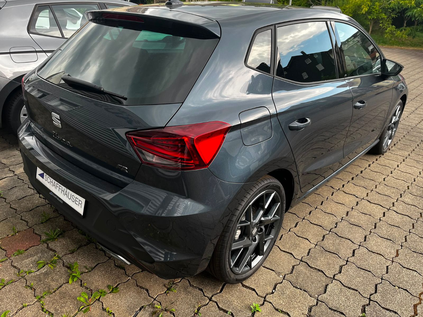 Fahrzeugabbildung SEAT Ibiza 1.5 TSI 110 kW FR DSG 18" NEUES MODELL