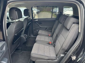 Volkswagen Touran - 9
