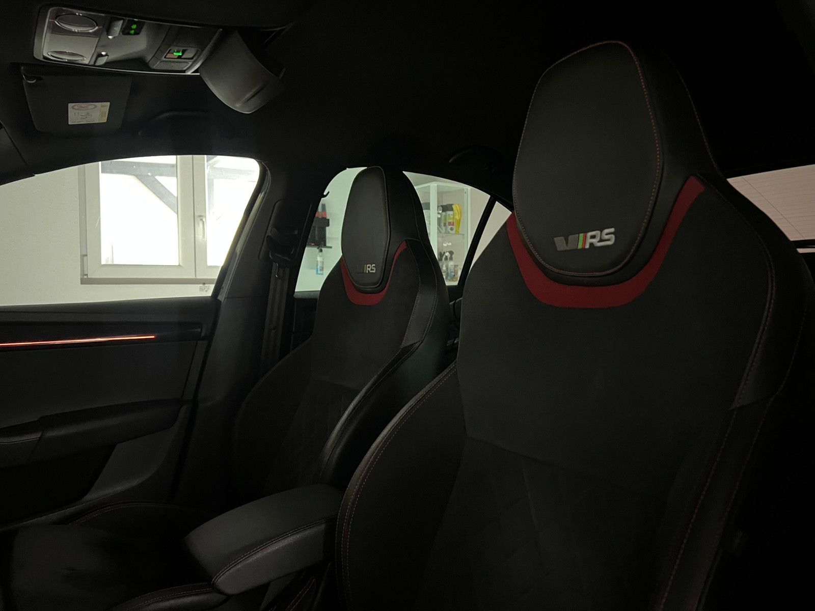 Fahrzeugabbildung SKODA Octavia 2.0 TDI Lim RS NAV/MEMORY/SMART/ACC/DAB