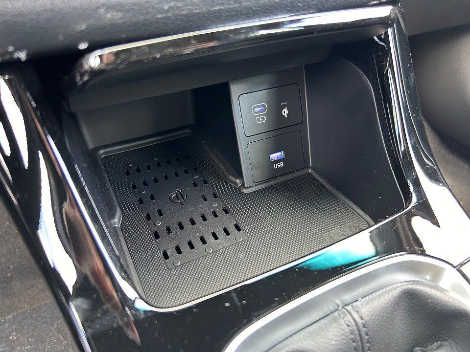 Fahrzeugabbildung Hyundai i30 FL KOMBI MY25 1.0T 6MT ADVANTAGE