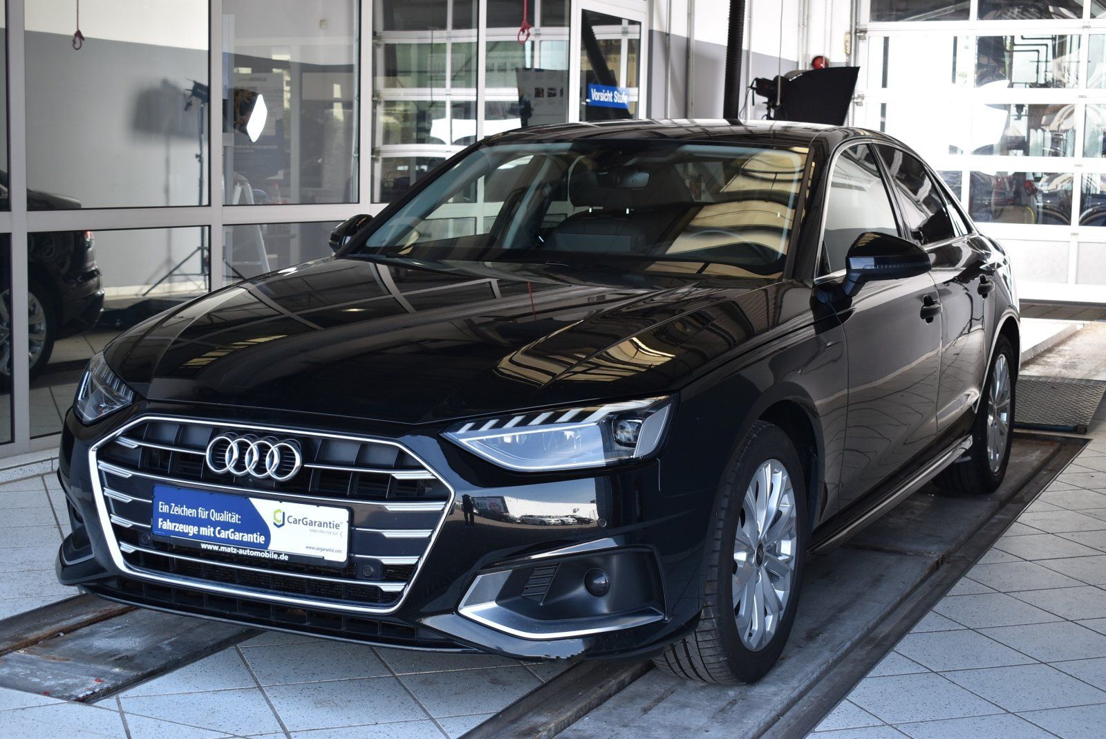 Audi A4 35 2.0 TDI Limousine advanced DSG*Leder*360° 