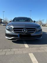 Mercedes-Benz Mercedes Benz E300 CDI Sportstyle Packet - Mercedes-Benz E 300 mit Diesel-Antrieb: Limousine