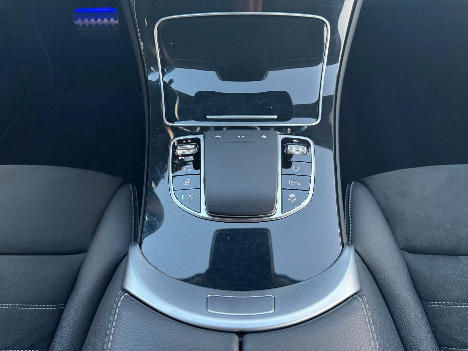 Fahrzeugabbildung Mercedes-Benz GLC 300 4M AMG Distr+360°+Memory+Ambiente+Carpla