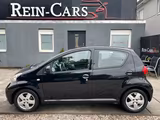 Toyota Aygo AYGO Club/KLIMA/ALLWETTER/BLUETOOTH/TÜV-NEU - Toyota in Berlin: Aygo