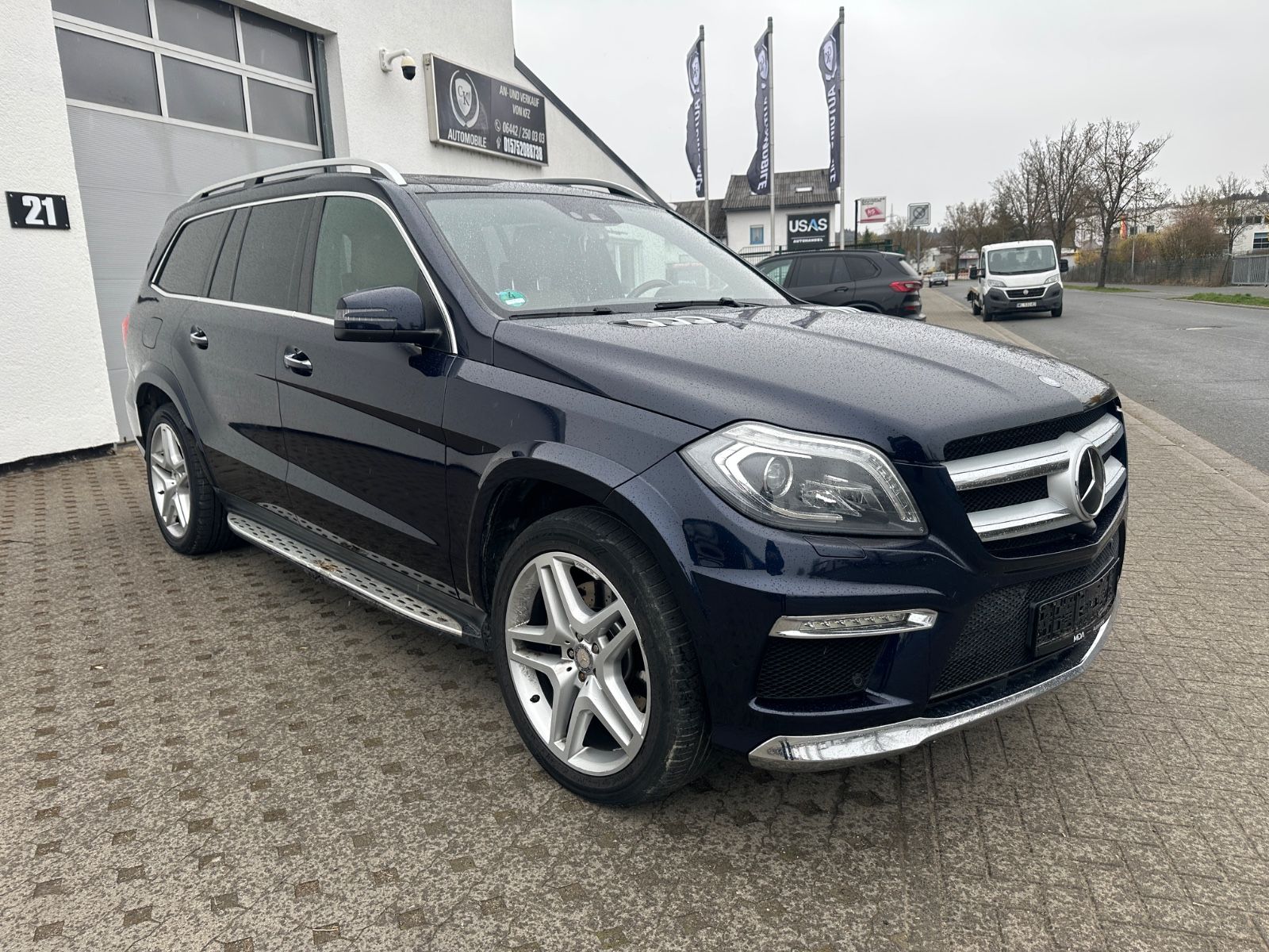 Fahrzeugabbildung Mercedes-Benz GL 500 4Matic AMG/7 Sitze/Navi/ILS/Pano/Kam/AHK