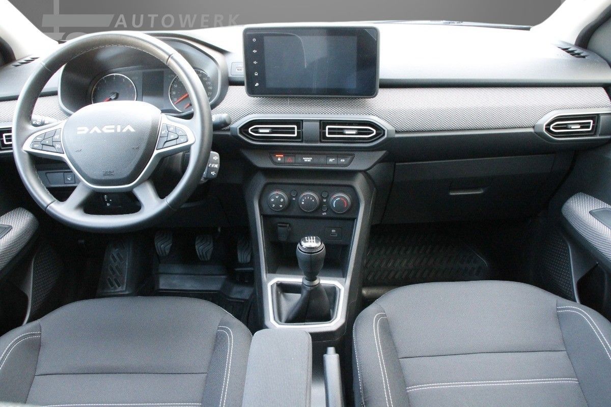 Fahrzeugabbildung Dacia Jogger Expression TCe 110 7-Sitzer