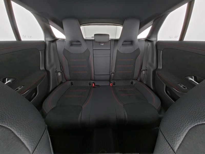 Fahrzeugabbildung Mercedes-Benz CLA 200 SB AMG Prem*Totwinkel*Kam*LED*EasyPack*