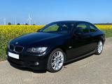 BMW 320i - E92 - Coupé - M-Paket - BMW 320 aus 2009: Coupe