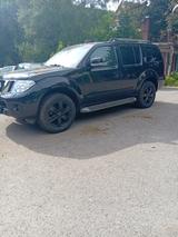 Nissan Pathfinder 2.5 dCi DPF PLATINUM 4WD Automati... - Nissan Pathfinder PLATINUM