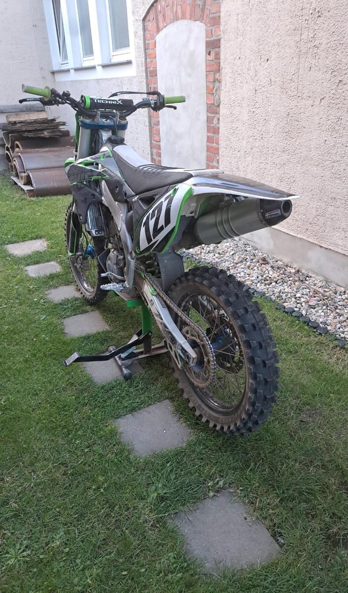 Kawasaki  2013 — вигляд ззаду