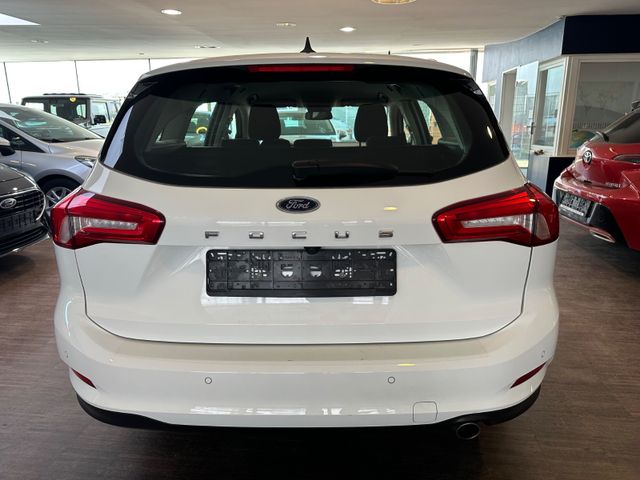 Fahrzeugabbildung Ford Focus Turnier Cool & Connect*RFK*SHZ*8-FACH*1.HD