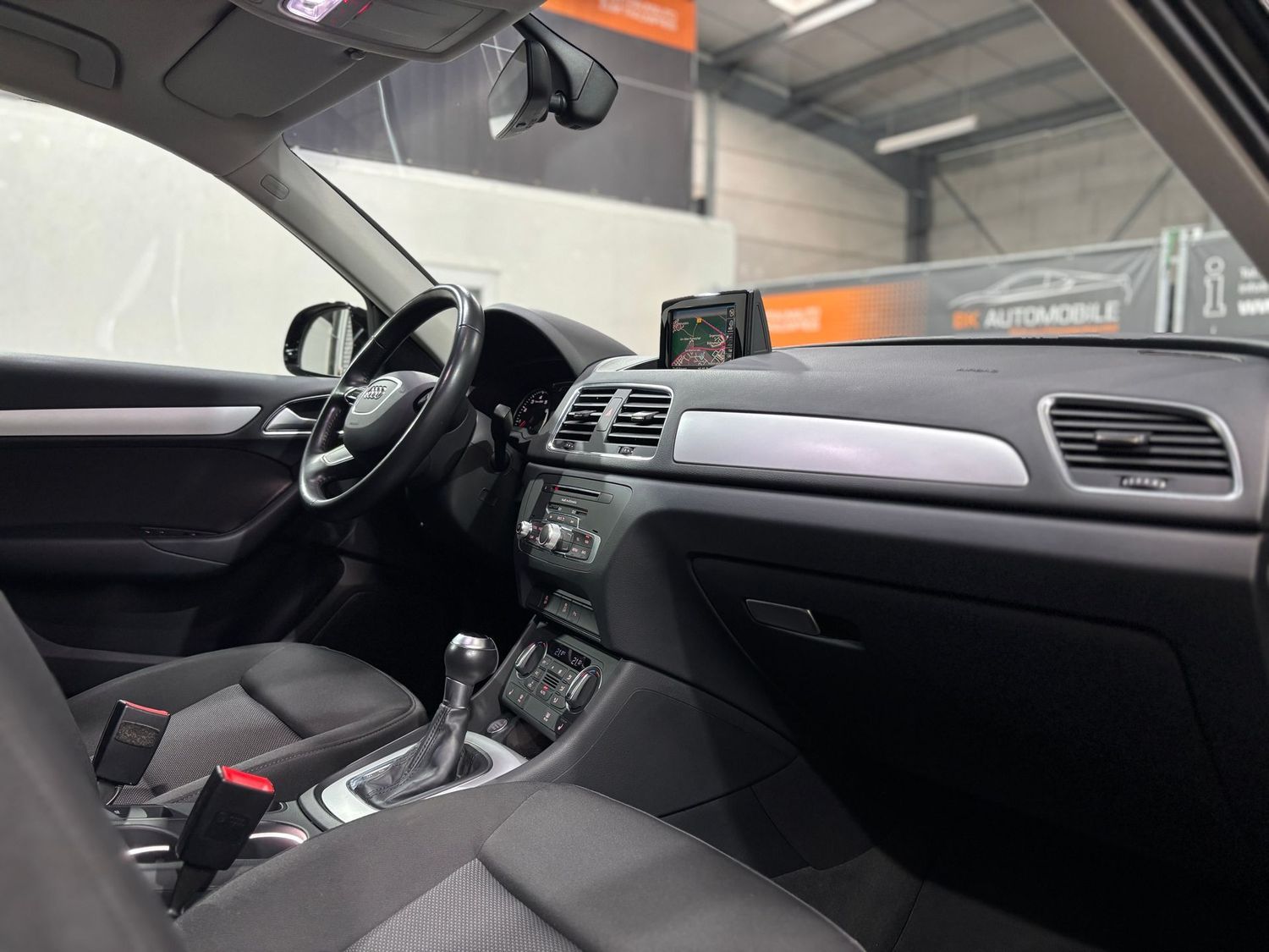 Fahrzeugabbildung Audi Q3 1.4 TFSI #LED#AHK#PDC#Keyless