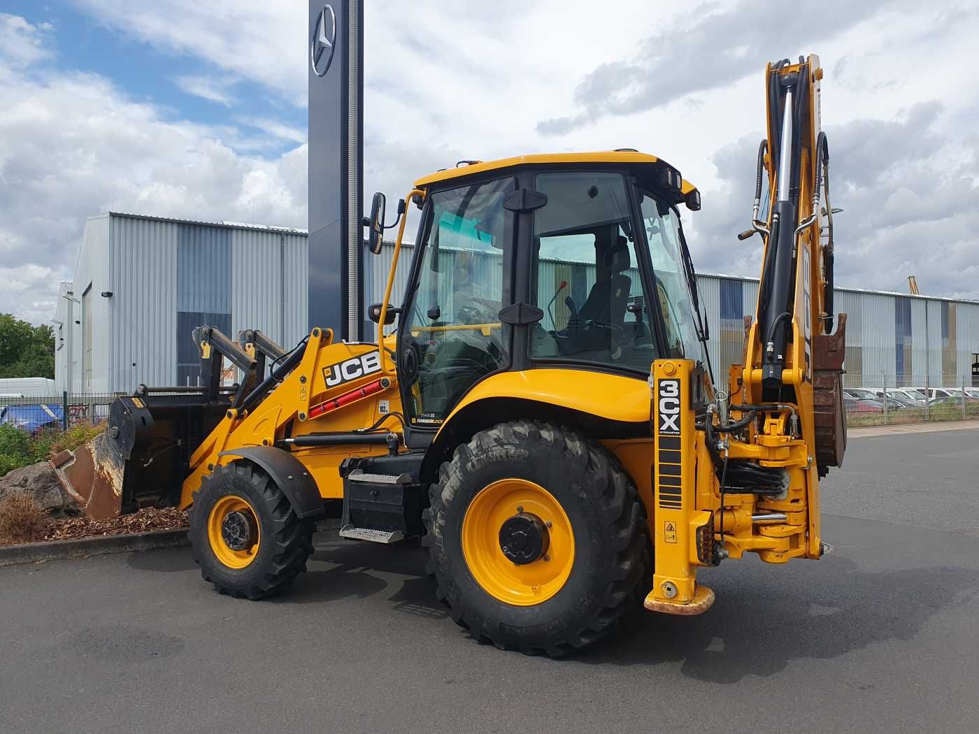 Fahrzeugabbildung JCB 3CX / Gabel & 4in1 Schaufel / nur 1.561h / 2022