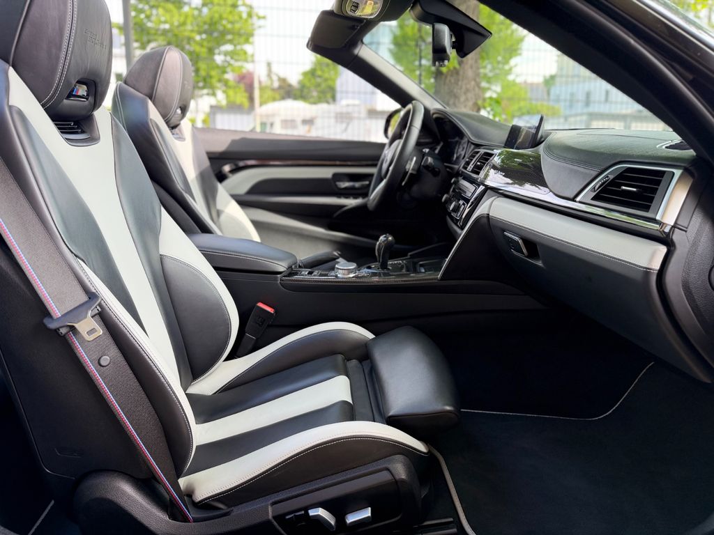 BMW M4 COMP/CABRIO/30JAHRE EDITION/OHNE OPF/DRIVERS BMW M4 COMP/CABRIO/30JAHRE EDITION/OHNE OPF/DRIVERS
