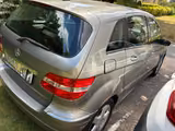 Mercedes-Benz B 170 - - silberne Mercedes-Benz B 170