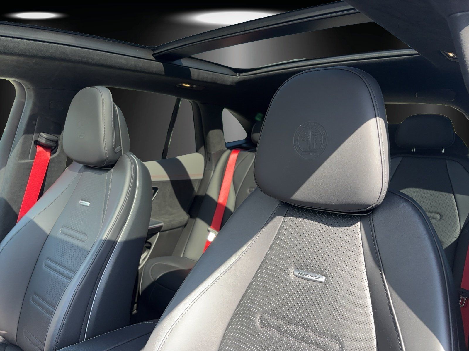 Fahrzeugabbildung Mercedes-Benz EQE53 AMG SUV Prem+ DYNAMIC+ Hyper HUD Carbon TV