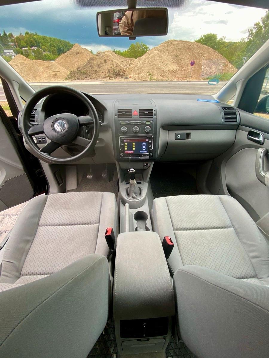 Volkswagen Touran 2004 — photo 8