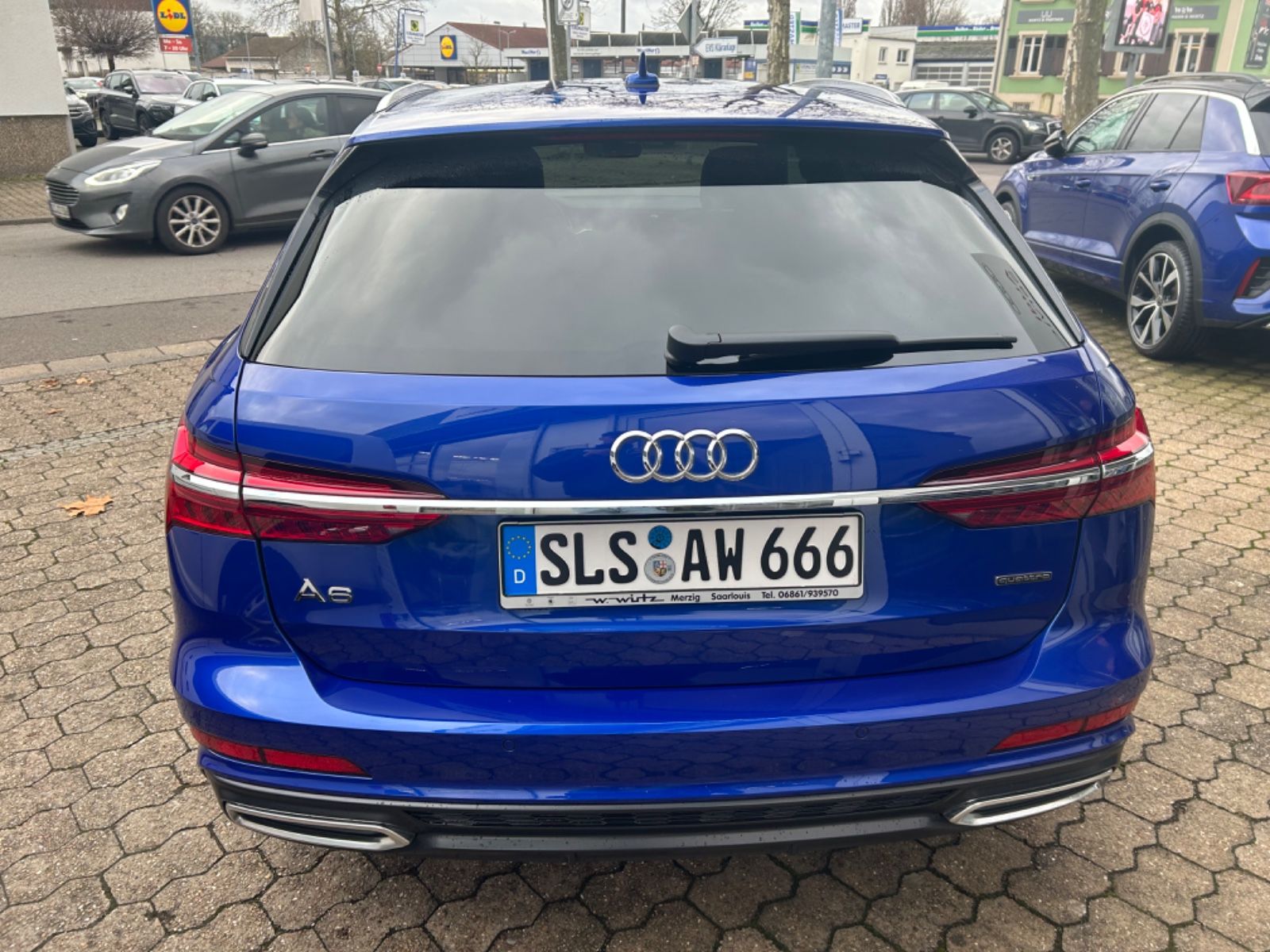 Fahrzeugabbildung Audi A6 Avant 40 TDI quattro sport Matrix Navi