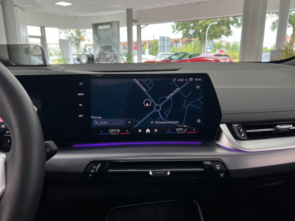 BMW 223 Active Tourer i M-Sport*PANO*HUD*H-K*360°