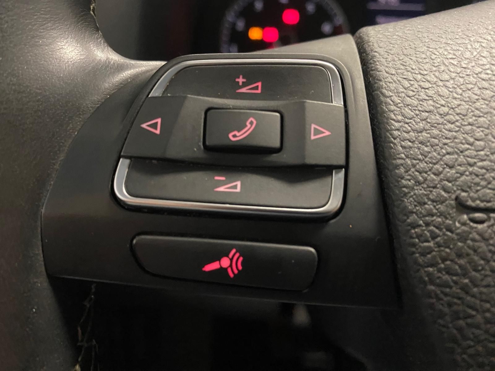 Fahrzeugabbildung Volkswagen Golf Plus 1.2 TSI Match+ PDC+SITZHEIZ+ALLWETTER+