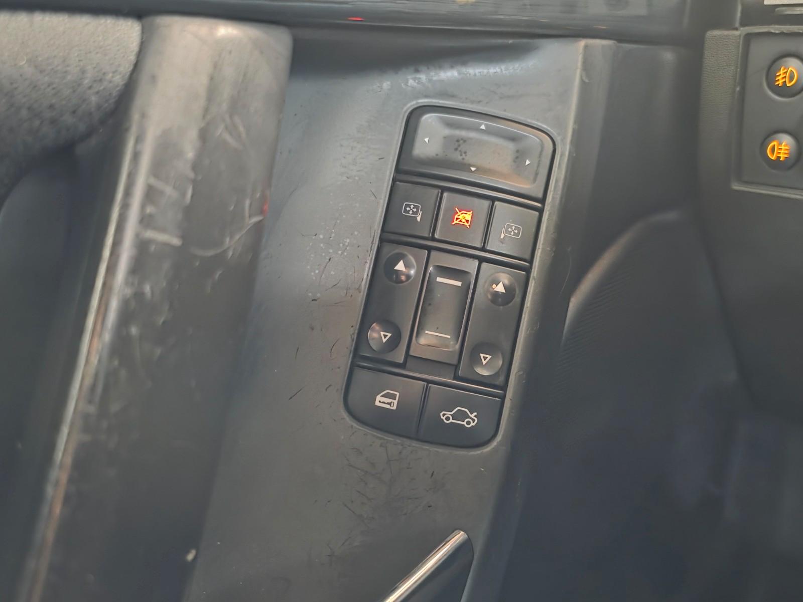 Opel Vectra 2004 — photo 25