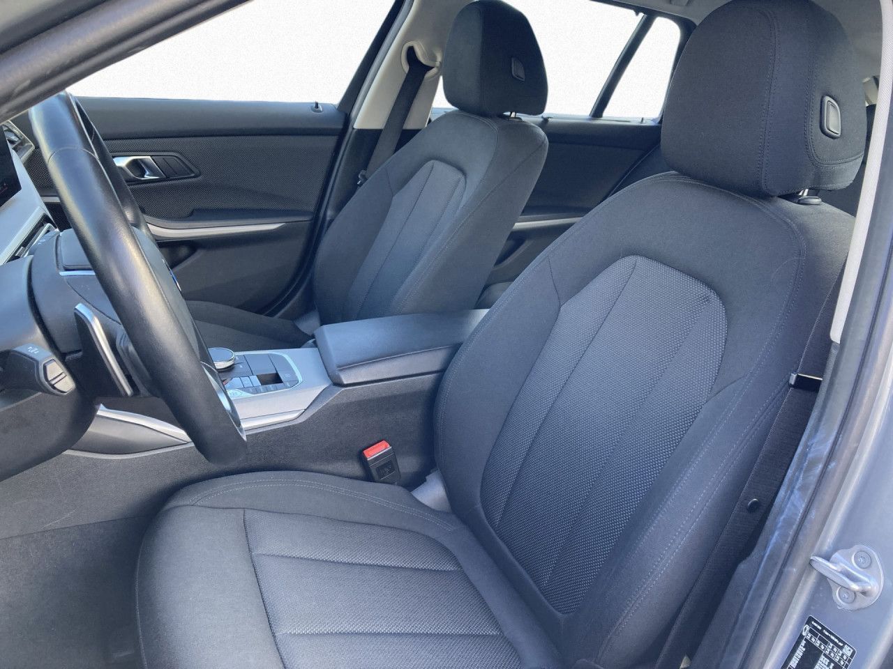 BMW 318dA Touring AHK,St+Go,DrivingAss,Curved,PDC foto 12