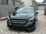 Mercedes-Benz GLA 250 Garantie*B.Xenon*Leder*Pano*AMG* - Mercedes-Benz