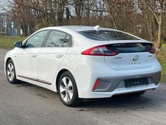 Fahrzeugabbildung Hyundai IONIQ Elektro Premium *Kamera*Totwinkel*ACC*LED*