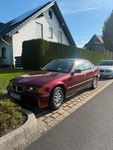 BMW 318i E36 HU Neu - BMW 318 aus 1992: 318i E36